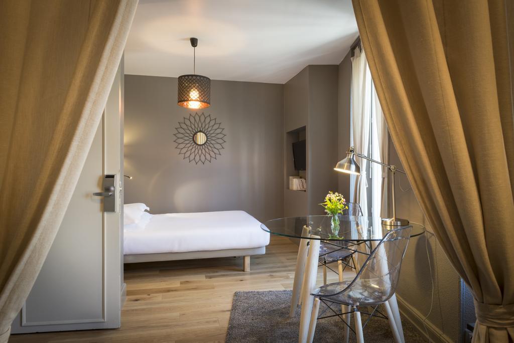 Hotel De Russie Le Mont-Dore Eksteriør bilde